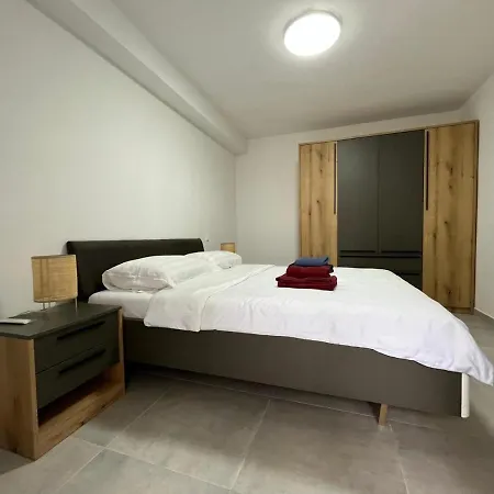Apartamento With Free Parking In Quiet Area A Few Minutes To Beaches & Center - Angels Marlen *